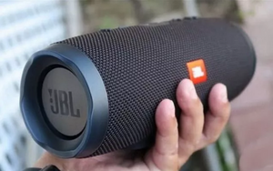 Портативная блютуз колонка JBL Charge 3 колонка с USB,SD,FM